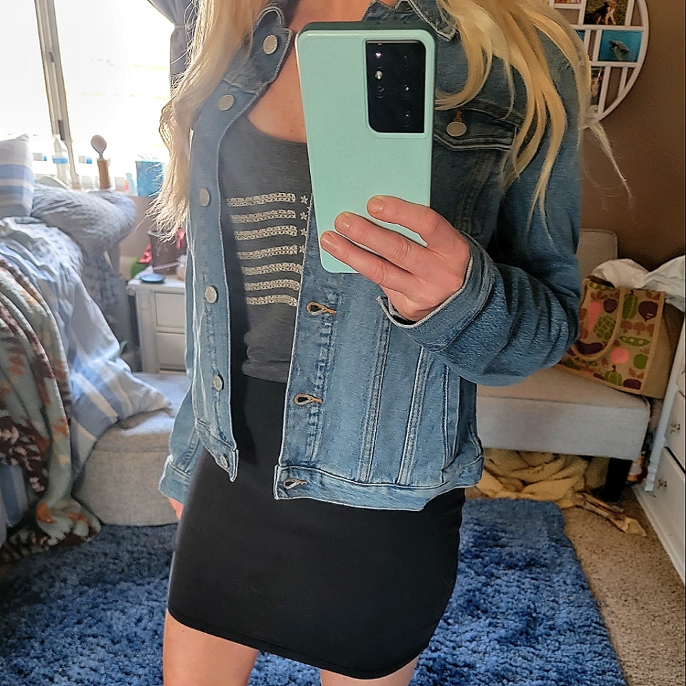 Banana Republic Blue Jean Jacket - Picture 8 of 10